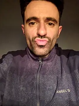 Tettoman28  online show from March 18, 2026, 11:19 pm