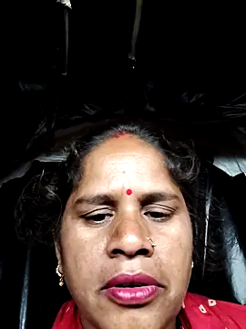 Hot kiran4 online show from March 2, 2026, 8:37 pm