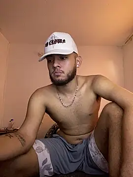 Sebolaz333 online show from February 19, 2026, 10:17 pm