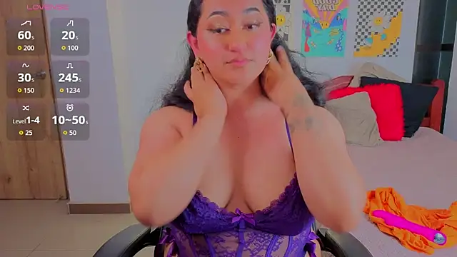 Snapshot of hipatia1moretime chatting on June 11, 2026, 6:44 am hipatia1moretime online show from June 11, 2026, 6:44 am
