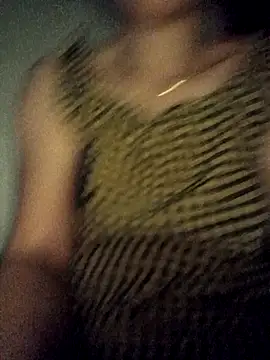 Snapshot of Anna-222 chatting on February 27, 2026, 11:38 pm Anna-222 online show from February 27, 2026, 11:38 pm