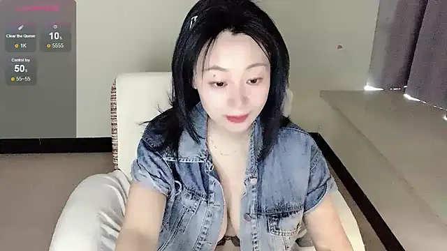 Sunny------ online show from May 13, 2026, 10:49 pm