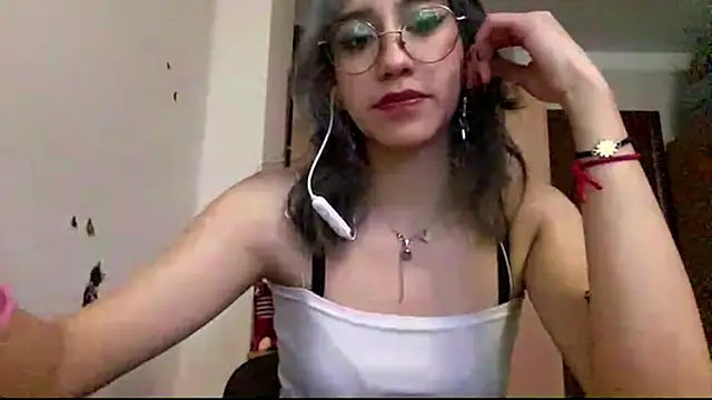 Snapshot of MarianRuhle chatting on February 19, 2026, 1:40 pm MarianRuhle online show from February 19, 2026, 1:40 pm
