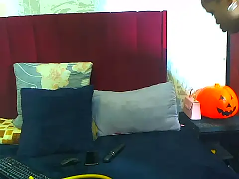 Lindabee34 online show from February 24, 2026, 12:19 am