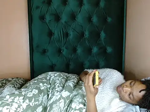 ForeverSexy  online show from July 9, 2026, 11:42 pm