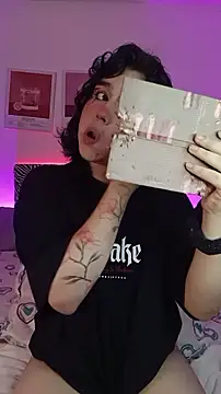 Daniellesins1 online show from March 5, 2026, 5:36 am