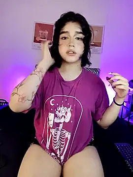 Daniellesins1 online show from March 26, 2026, 4:18 am