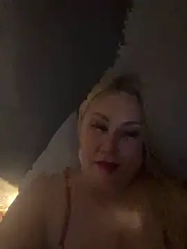 Lush-LunaXX online show from June 29, 2026, 9:04 pm