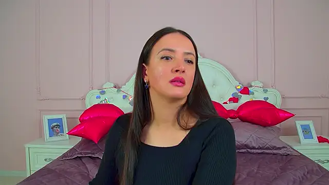 ElinaBellucci online show from March 2, 2026, 4:25 am