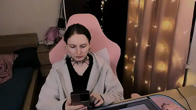 Snapshot of Onyxix chatting on March 27, 2026, 7:57 pm Onyxix online show from March 27, 2026, 7:57 pm