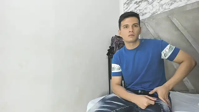 GoldenBoyM online show from February 4, 2026, 2:50 am