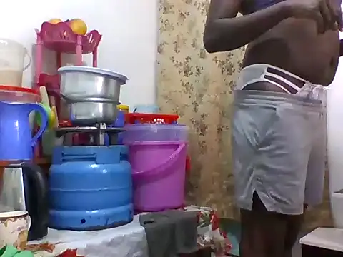 Snapshot of shoepoli chatting on February 15, 2026, 1:31 pm shoepoli online show from February 15, 2026, 1:31 pm