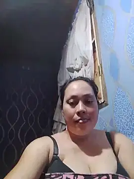 Snapshot of May_Bombs chatting on July 2, 2026, 1:16 am May Bombs online show from July 2, 2026, 1:16 am
