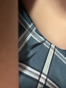 Snapshot of Miu_Xinh chatting on February 10, 2026, 8:13 pm Miu Xinh online show from February 10, 2026, 8:13 pm