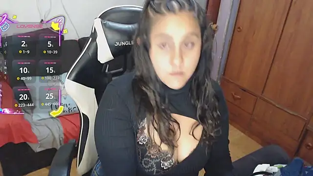 MeliisaRobers online show from May 25, 2026, 2:50 am