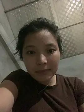 Snapshot of Suzu_xx01 chatting on July 1, 2026, 3:45 pm Suzu xx01 online show from July 1, 2026, 3:45 pm