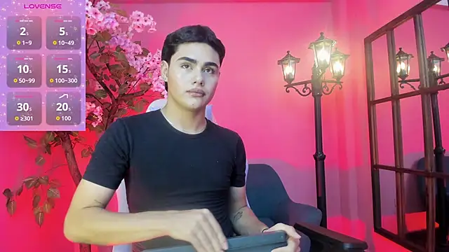 Snapshot of FemNoa chatting on February 11, 2026, 7:19 pm FemNoa online show from February 11, 2026, 7:19 pm