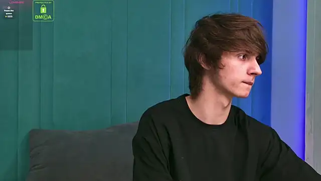 Snapshot of HoogWilder chatting on February 28, 2026, 8:21 pm HoogWilder online show from February 28, 2026, 8:21 pm