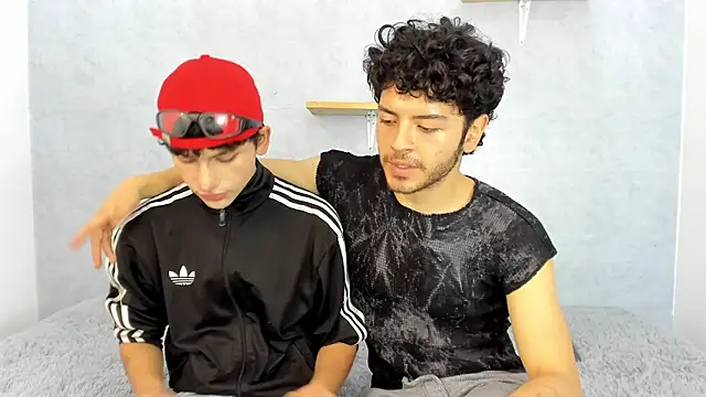 Snapshot of Eliotkinky chatting on February 28, 2026, 3:35 pm Eliotkinky online show from February 28, 2026, 3:35 pm