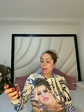 Angelicalove07 online show from February 25, 2026, 10:19 pm