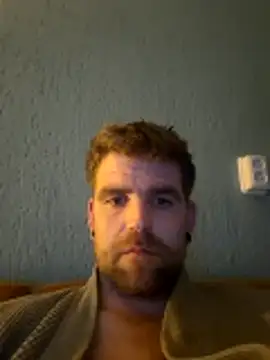 Snapshot of Bashard chatting on March 4, 2026, 9:21 pm Bashard online show from March 4, 2026, 9:21 pm