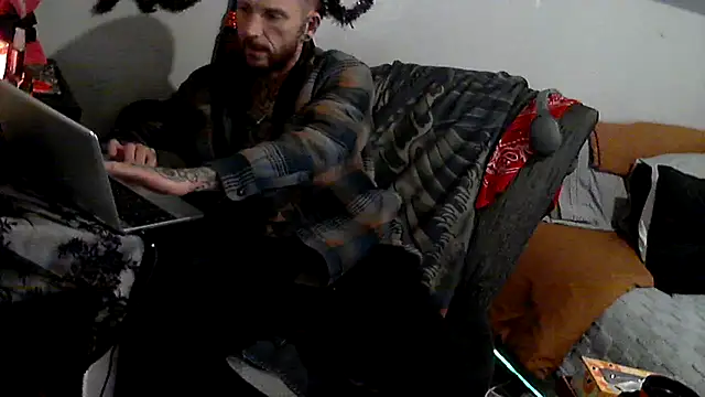 F D R  online show from February 12, 2026, 12:11 pm