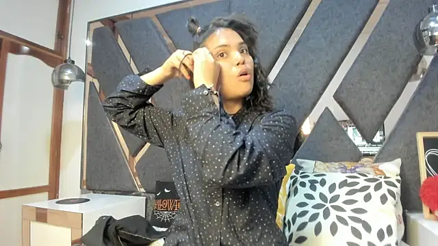 Maggyx online show from March 26, 2026, 1:49 pm