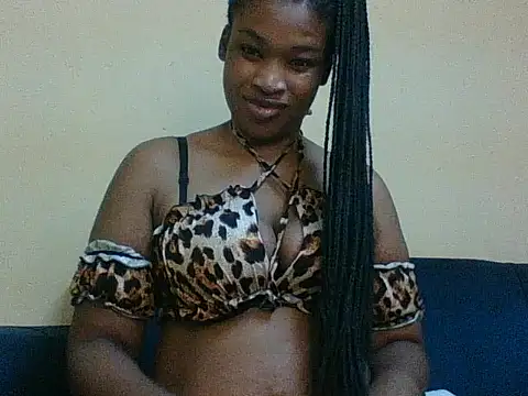 Juicylipss88 online show from February 8, 2026, 10:35 pm