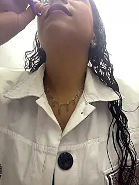 Ximena firee online show from February 25, 2026, 11:20 am