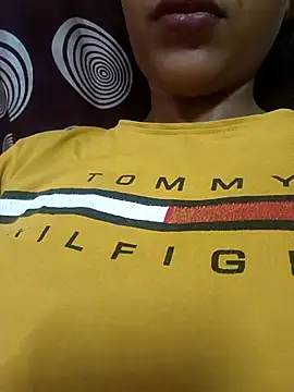 komalsharma99 online show from June 2, 2026, 5:20 am