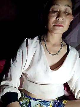 witch-xx online show from March 28, 2026, 4:28 pm