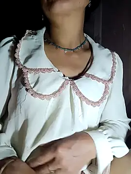 witch-xx online show from April 16, 2026, 6:09 pm