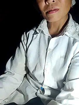 witch-xx online show from July 14, 2026, 3:55 am