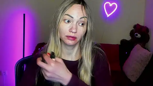 BlondMikey22 online show from April 5, 2026, 5:21 pm