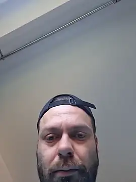 Snapshot of Dooms139 chatting on March 2, 2026, 8:43 am Dooms139 online show from March 2, 2026, 8:43 am