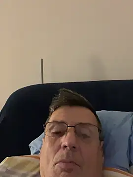 Snapshot of ManuelCervantes1972 chatting on February 28, 2026, 11:39 pm ManuelCervantes1972 online show from February 28, 2026, 11:39 pm