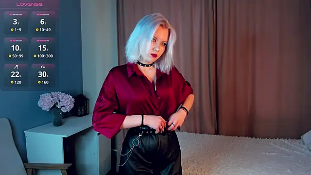 GoldenLenarz online show from March 31, 2026, 11:10 am