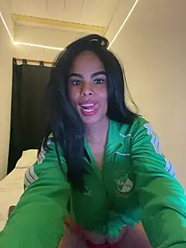 Snapshot of brytaniweed chatting on February 20, 2026, 5:37 am brytaniweed online show from February 20, 2026, 5:37 am