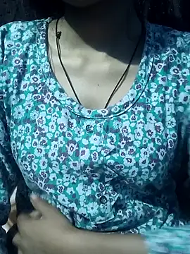 Snapshot of Sexy-Raziya69 chatting on February 5, 2026, 12:59 am Sexy-Raziya69 online show from February 5, 2026, 12:59 am