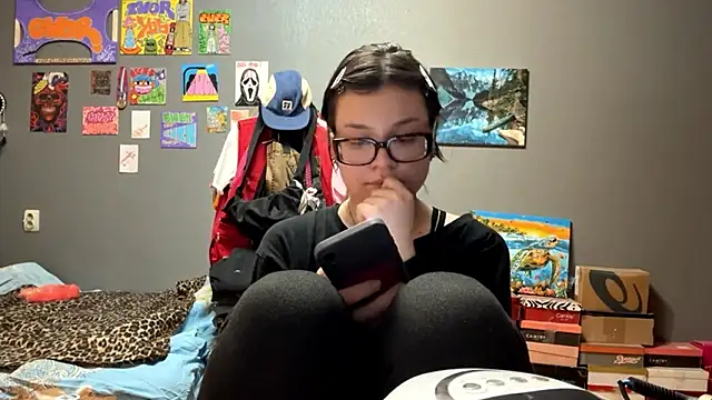 AngelLune online show from February 7, 2026, 7:39 pm