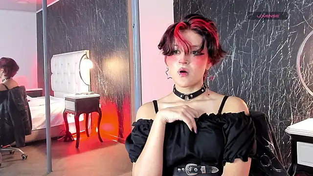 YuuMiko online show from February 18, 2026, 12:12 pm