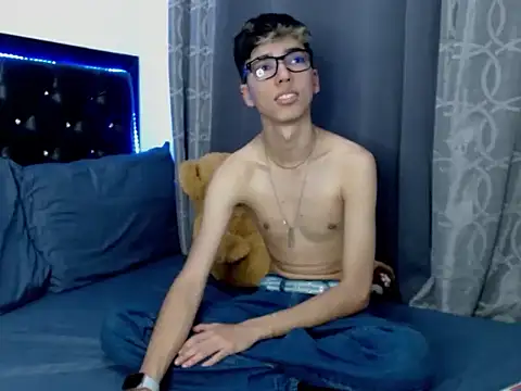 Snapshot of gabriel_x18 chatting on February 6, 2026, 4:50 am gabriel x18 online show from February 6, 2026, 4:50 am