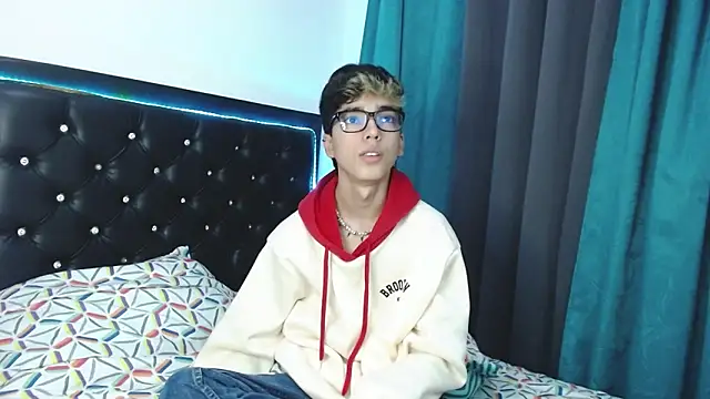 Snapshot of gabriel_x18 chatting on February 25, 2026, 4:55 am gabriel x18 online show from February 25, 2026, 4:55 am