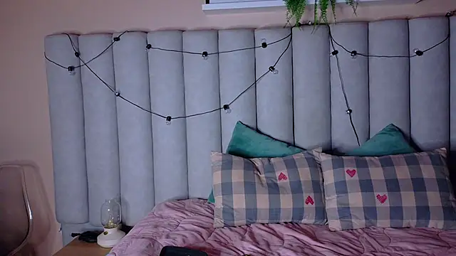 FernandaBrown   online show from March 15, 2026, 11:38 am