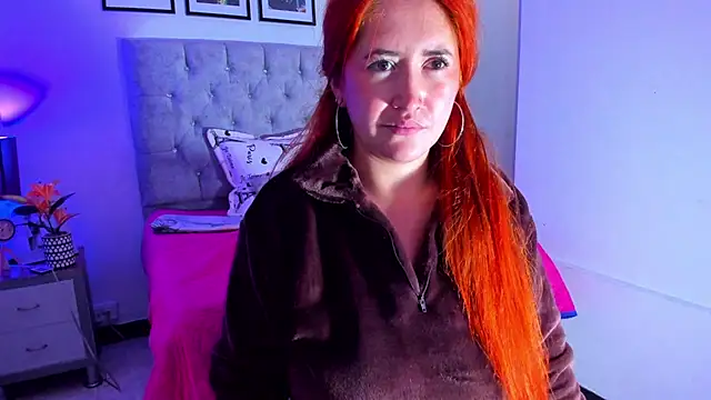 Snapshot of AmberLaurentt chatting on May 19, 2026, 11:16 am AmberLaurentt online show from May 19, 2026, 11:16 am