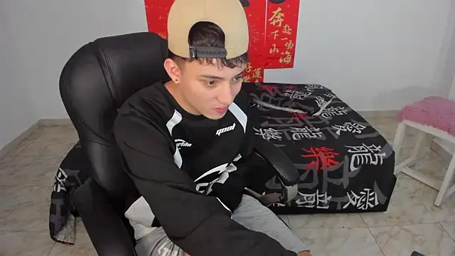 Wesleey-Boy online show from April 1, 2026, 7:22 pm