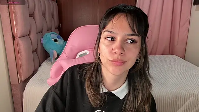 Zaphiroo 10 online show from February 25, 2026, 10:52 pm