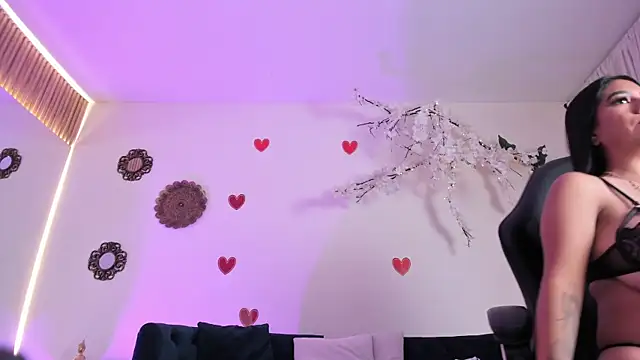 Jimena Adams online show from February 14, 2026, 7:43 pm