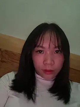 Snapshot of DoliceGirl2k chatting on February 13, 2026, 8:21 am DoliceGirl2k online show from February 13, 2026, 8:21 am