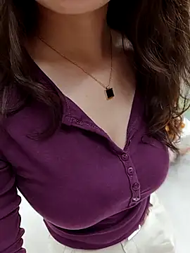 sweet-sasa online show from March 25, 2026, 2:34 pm